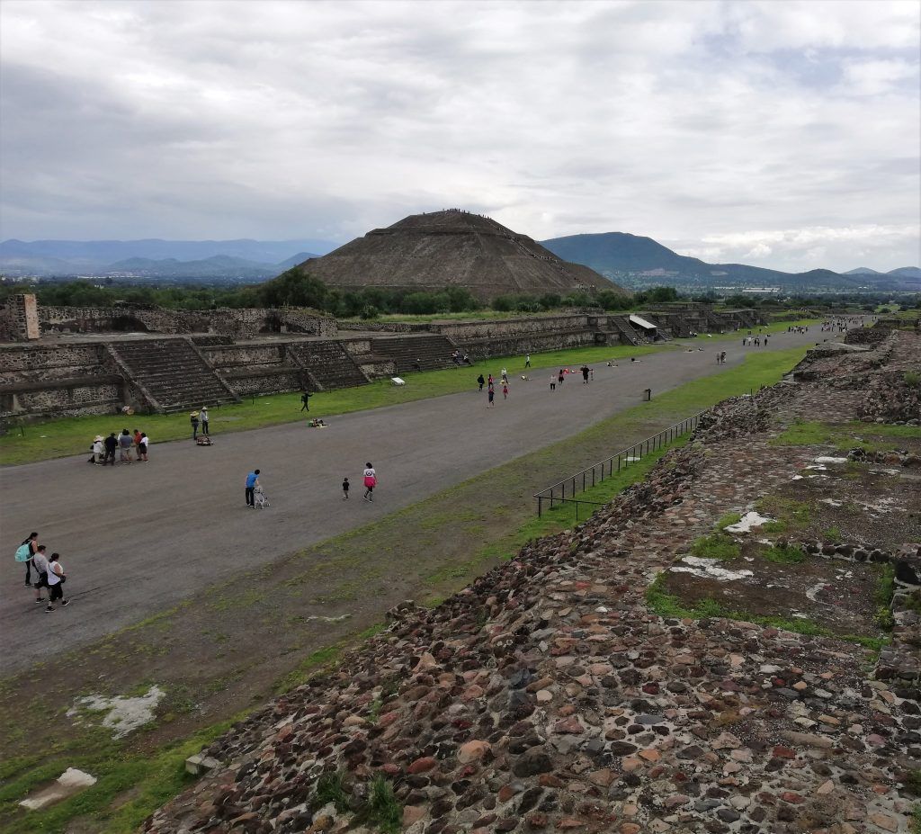 Calzada de Los Muertos, visitando Teotihuacán sin tour.