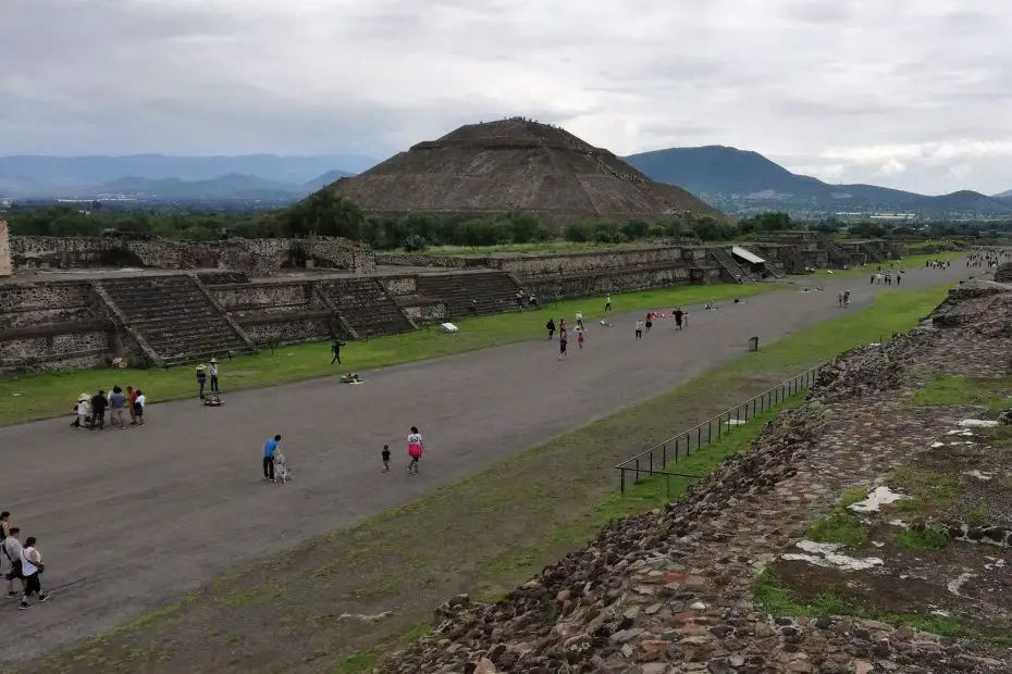 Calzada de Los Muertos de Teotihuacán.