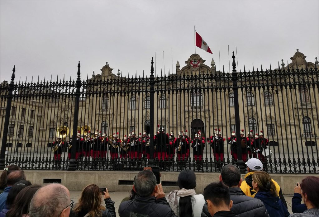 Ceremonia de Cambio de Guardia en el Centro Histórico de Lima.