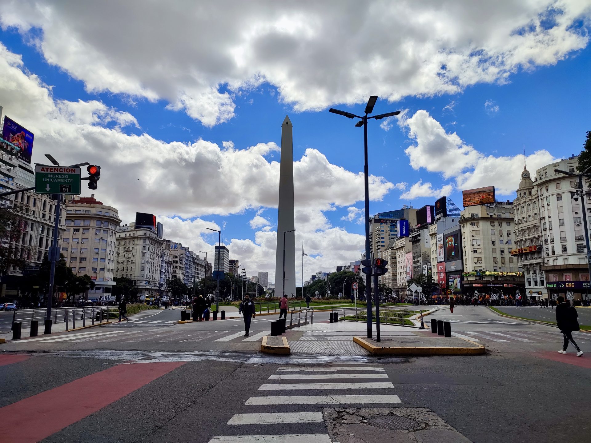 Obelisco en el Centro Histórico de Buenos Aires.