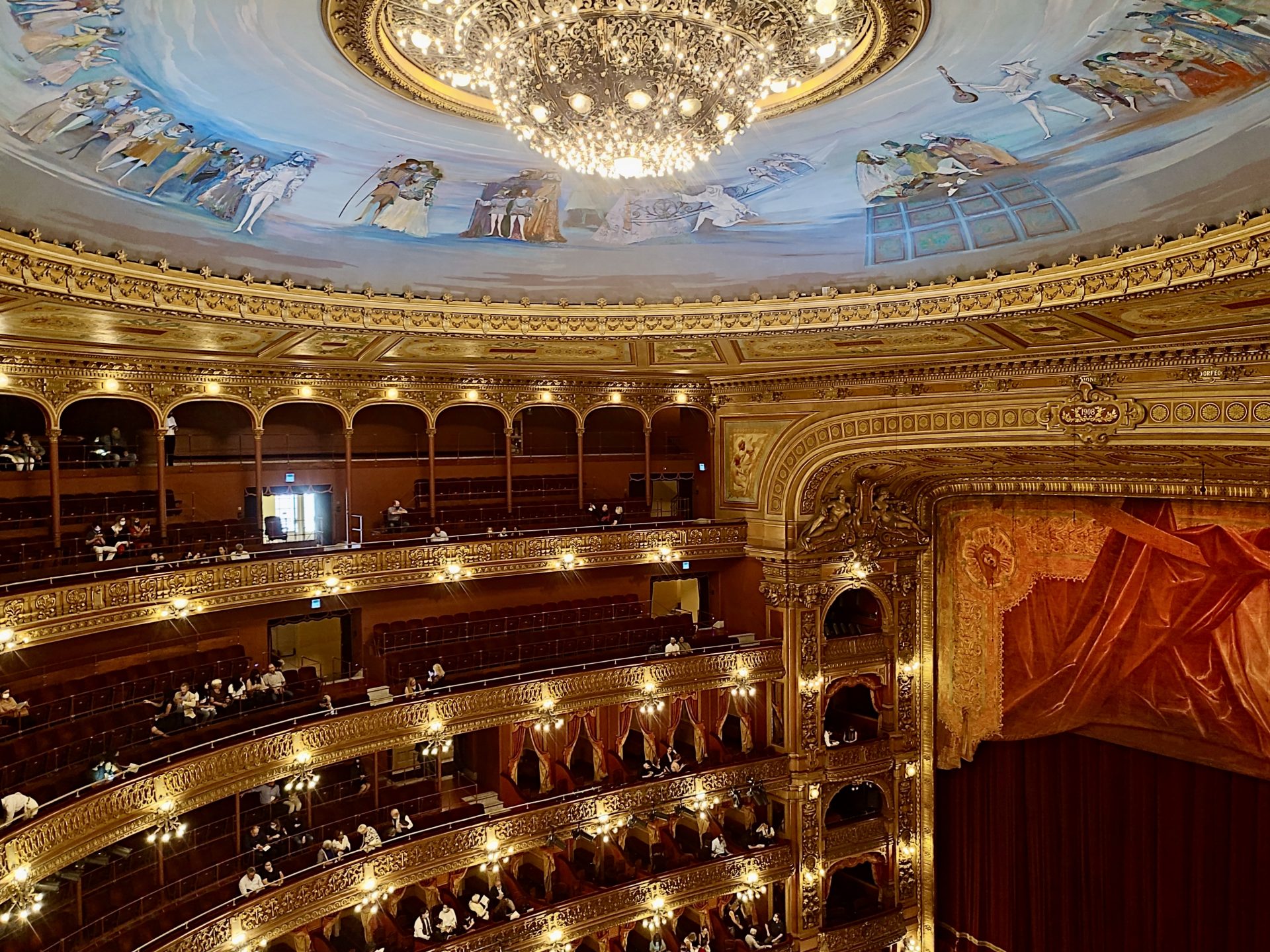 Qué hacer en el Centro Histórico de Buenos Aires: Teatro Colón.