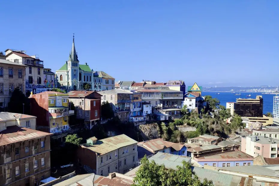 Guía para viajar a Valparaíso.