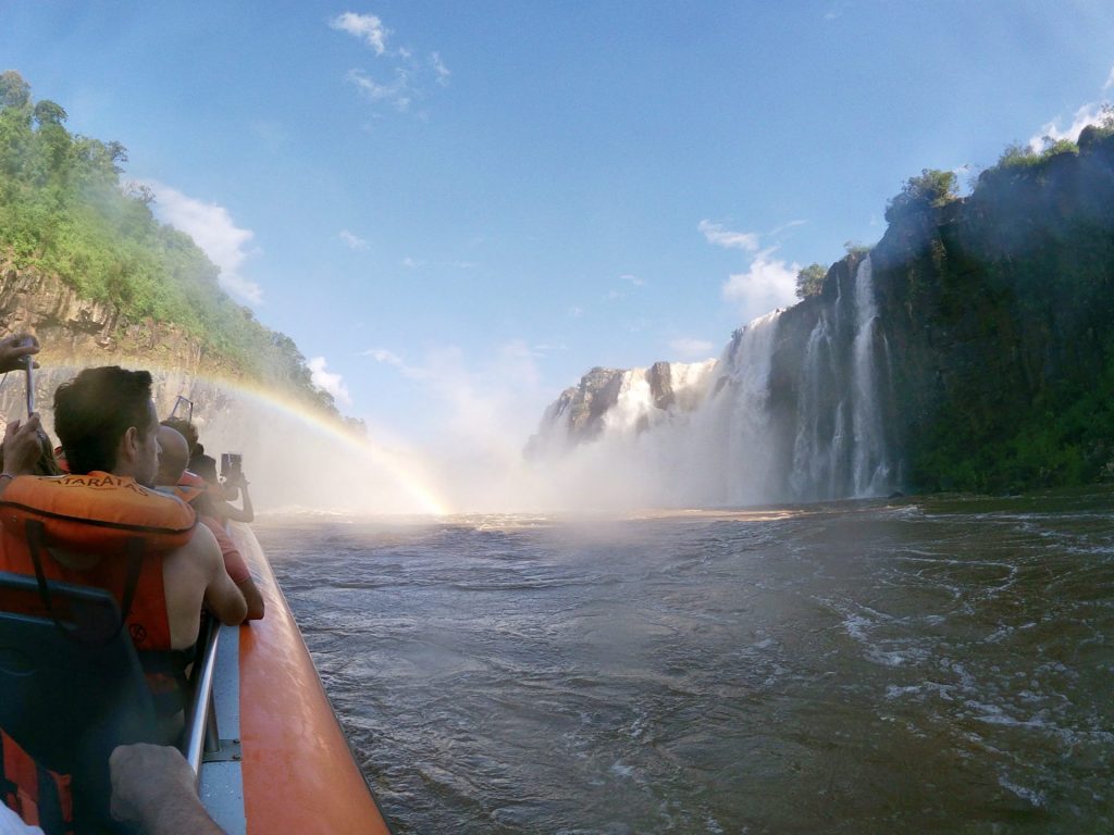 Viajando por las Cataratas de Iguazú con el mejor seguro de viajes internacional.