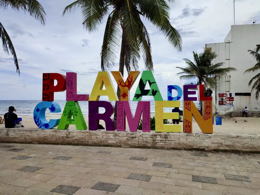 Letras de Playa del Carmen.