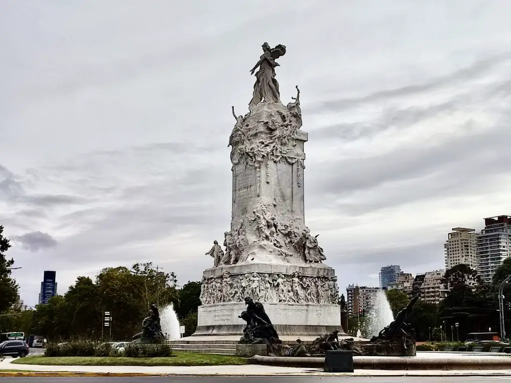 Monumento a los Españoles, Buenos Aires.