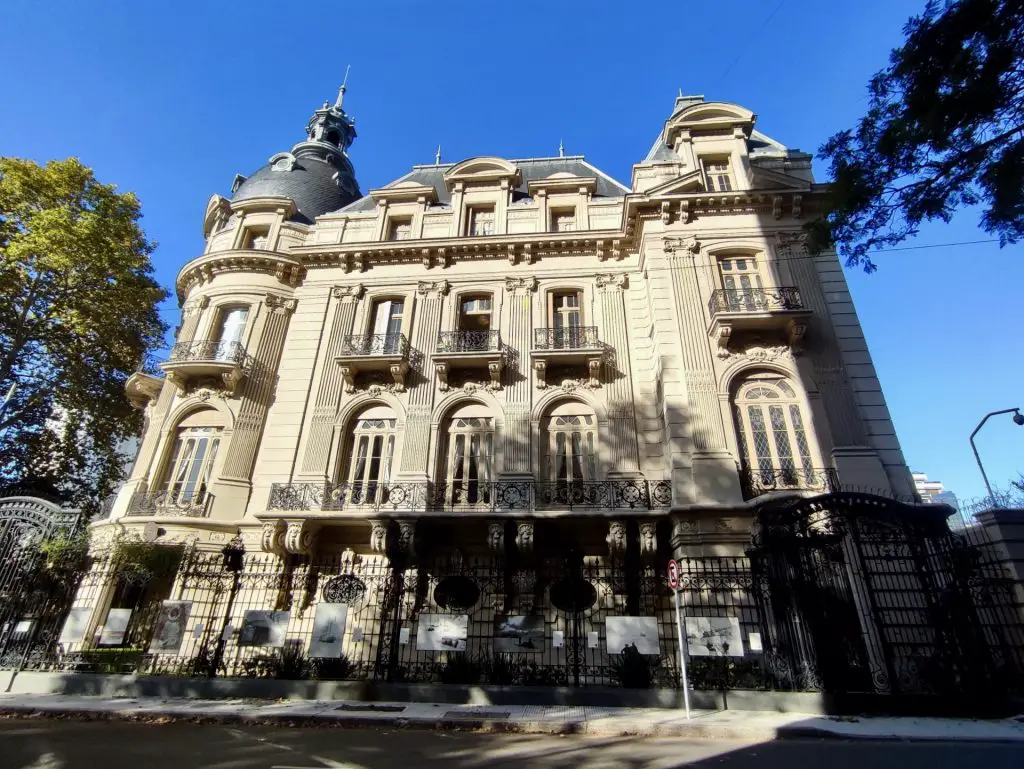 Embajada de Francia en Argentina.