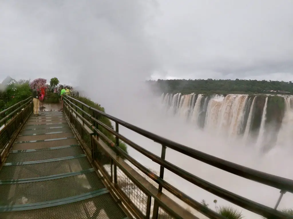 Mirador de la Garganta del Diablo, Iguazú Argentina.
