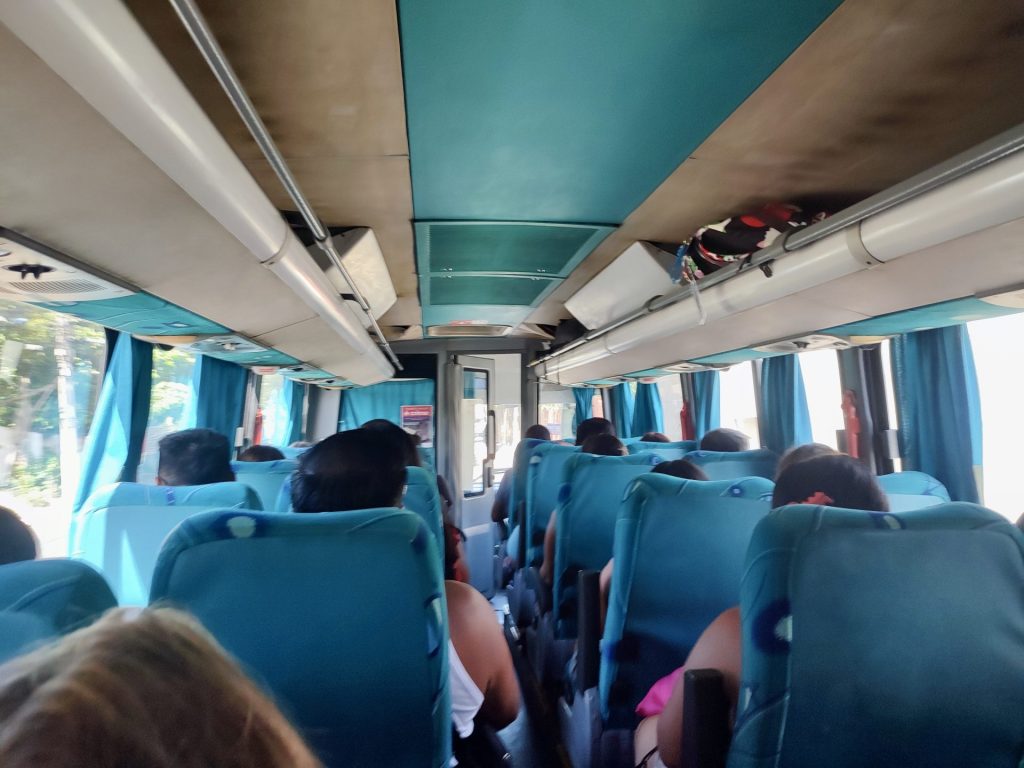 Autobús de Búzios a Arraial do Cabo.