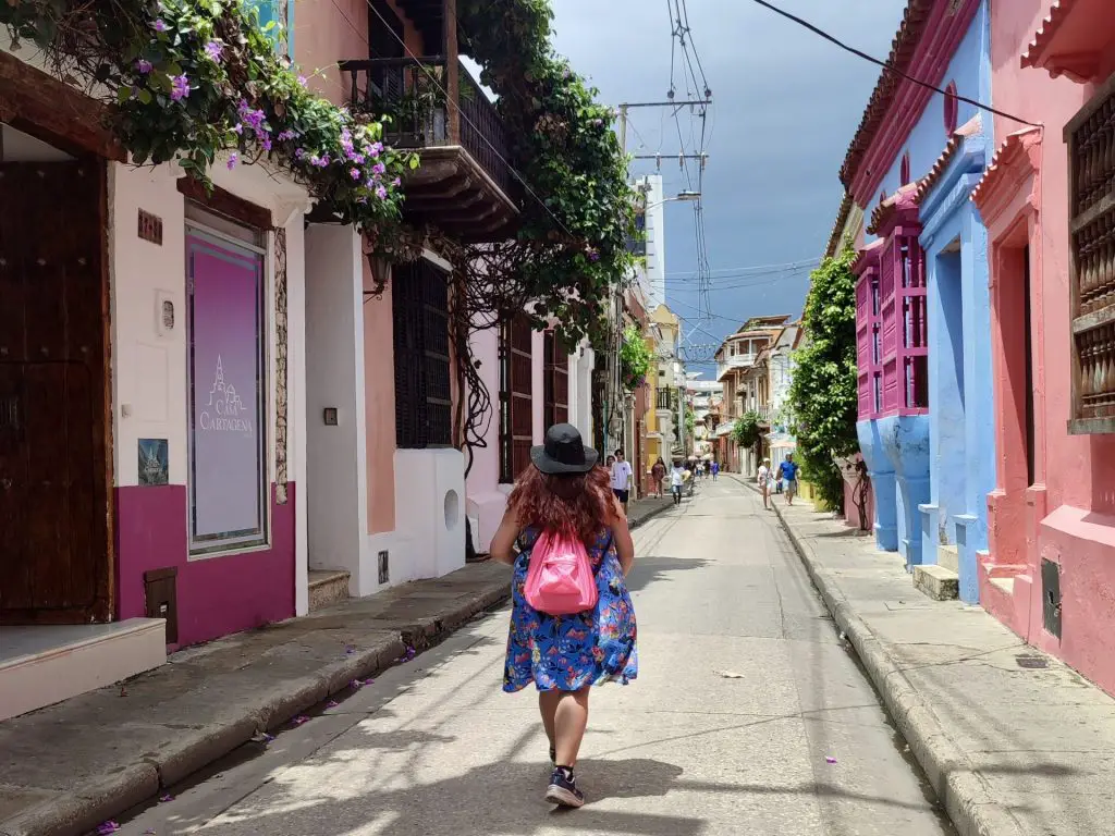 Cuánto cuesta viajar a Cartagena de Indias, Colombia.