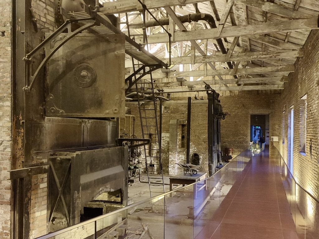 Ex Frigorífico Bories Puerto Natales.