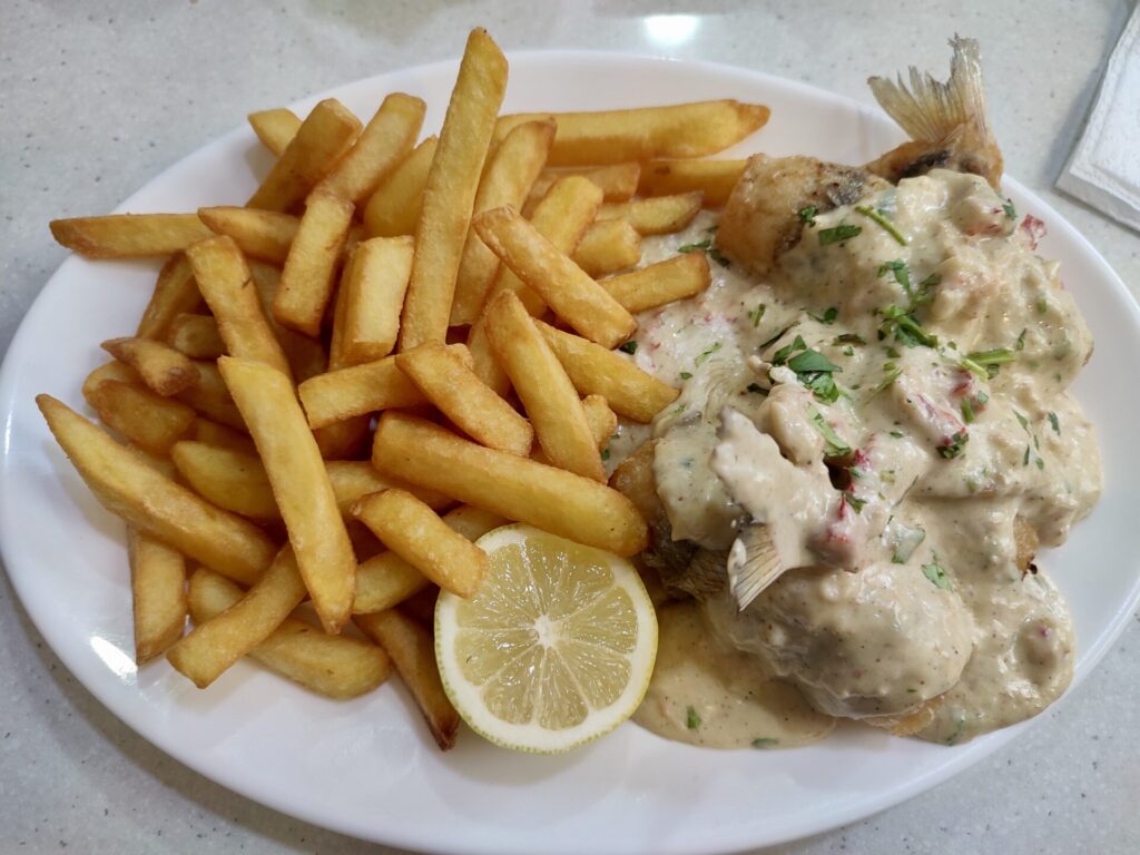 Almuerzo en Mercado Municipal de Punta Arenas.