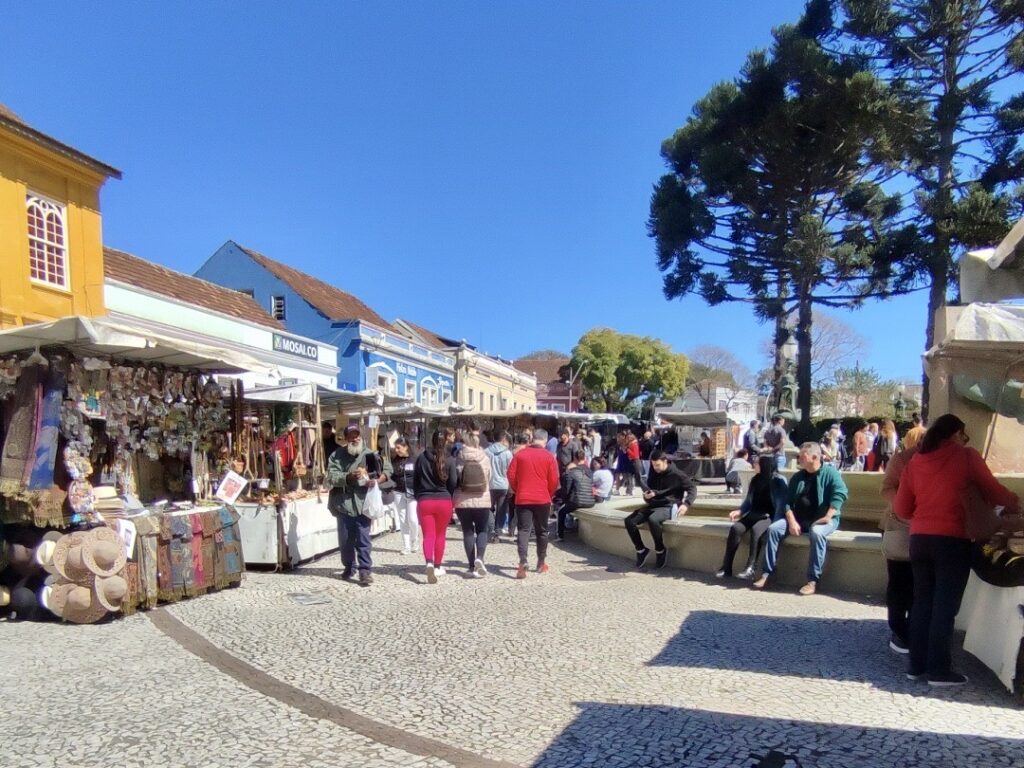 Feria do Largo da Ordem.