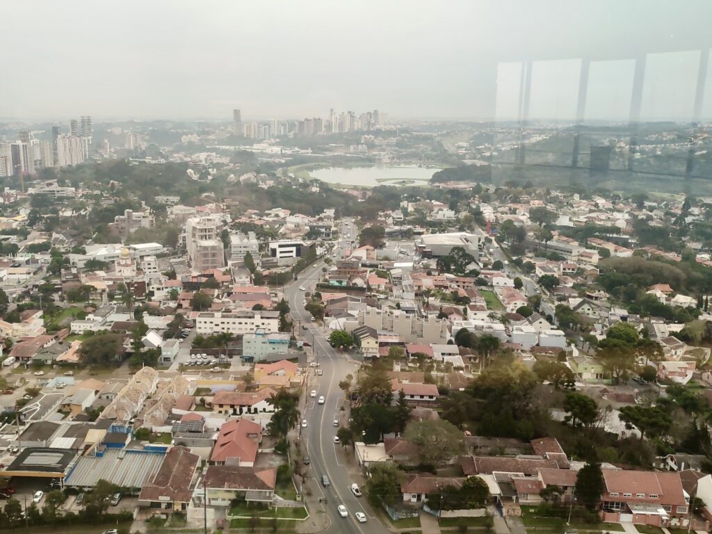 Torre Panorámica de Curitiba Brasil.