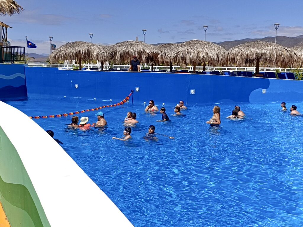 Piscina con olas Rosa Agustina Guanaqueros.