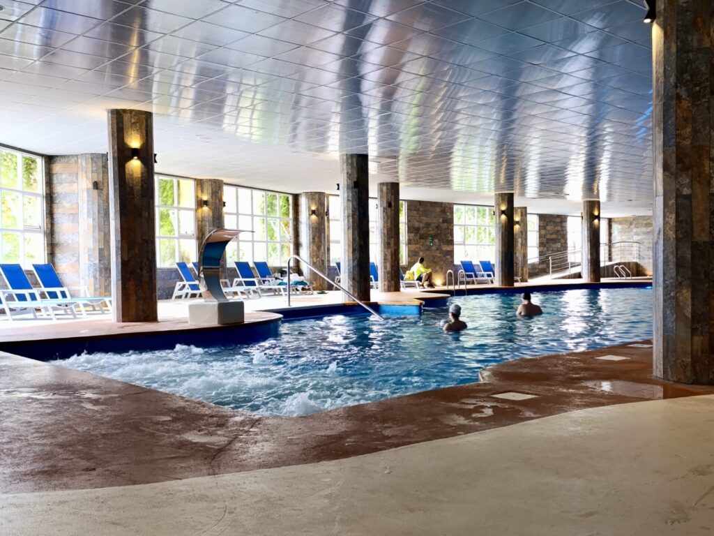 Piscina temperada Rosa Agustina Guanaqueros.