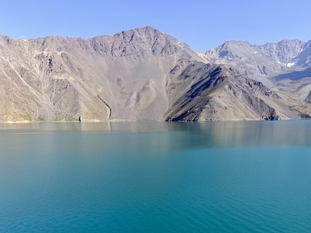 Embalse El Yeso en verano.